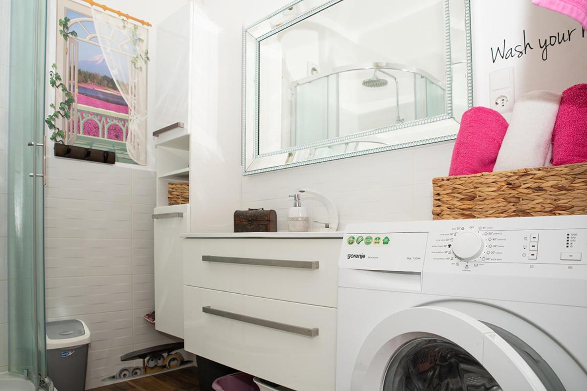 Apartman Mira I Denis Supetarska Draga Kültér fotó
